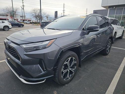 2025 Toyota RAV4 Hybrid SE