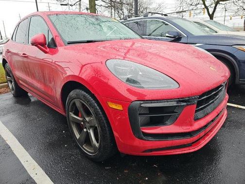 2022 Porsche Macan S