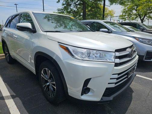 Blizzard Pearl 2018 Toyota Highlander LE I4
