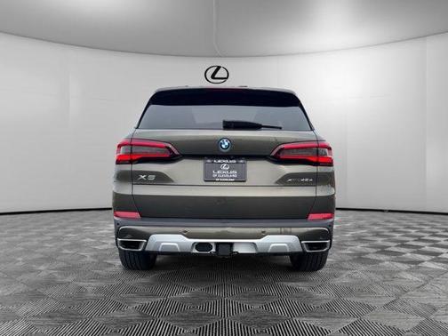 Manhattan Green Metallic 2022 BMW X5 PHEV xDrive45e