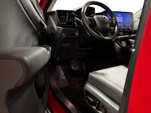 2025 Lexus NX 350h Luxury