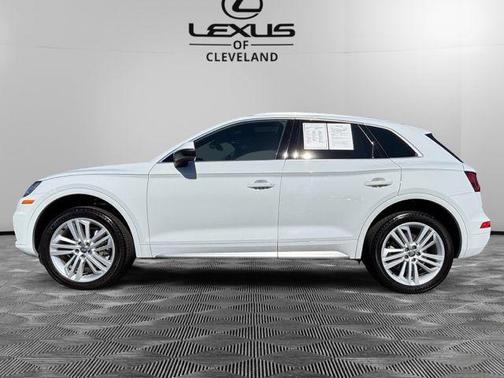 Glacier White 2019 Audi Q5 2.0T Premium Plus