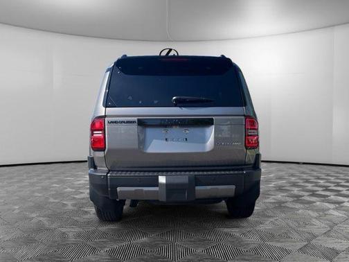 Meteor Shower 2025 Toyota Land Cruiser Base