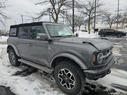 2022 Ford Bronco Outer Banks