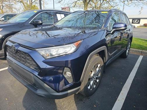 2020 Toyota RAV4 XLE Premium