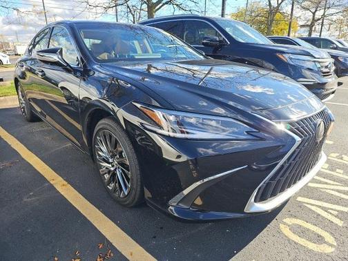 2024 Lexus ES 350 Ultra Luxury