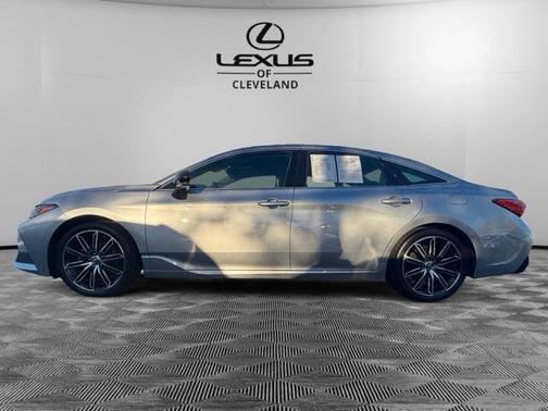 2019 Toyota Avalon Touring