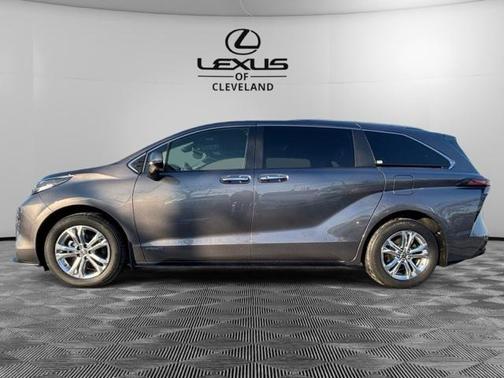 2021 Toyota Sienna Platinum 7 Passenger