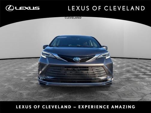 2021 Toyota Sienna Platinum 7 Passenger