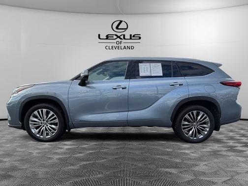 2020 Toyota Highlander Hybrid Platinum
