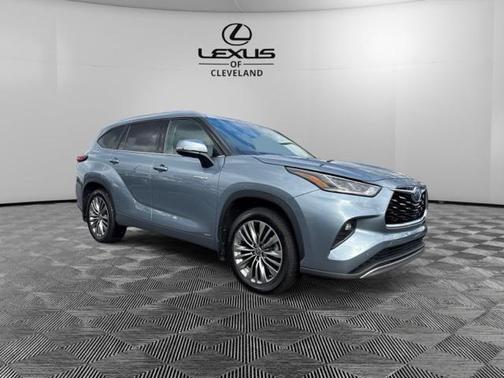 2020 Toyota Highlander Hybrid Platinum