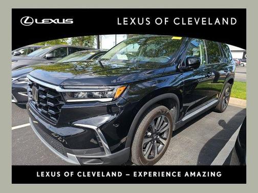 Crystal Black Pearl 2024 Honda Pilot Elite