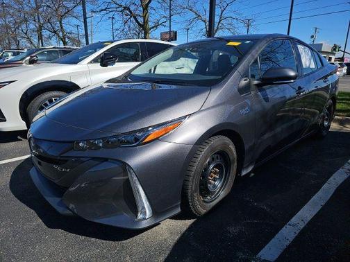2022 Toyota Prius Prime XLE