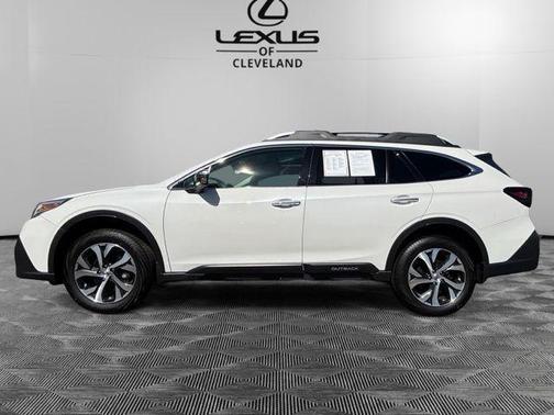Crystal White Pearl 2020 Subaru Outback Touring