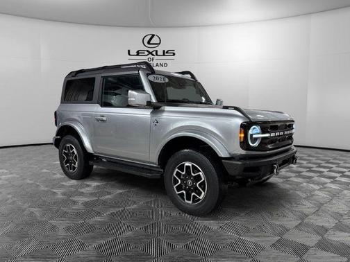 ICONIC SILVER METALLIC 2021 Ford Bronco Outer Banks