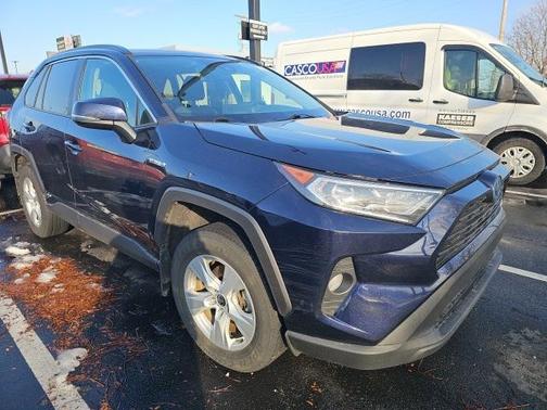 2021 Toyota RAV4 Hybrid XLE