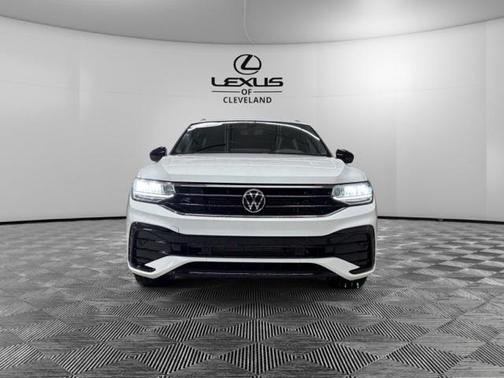2023 Volkswagen Tiguan 2.0T SE R-Line Black 4MOTION