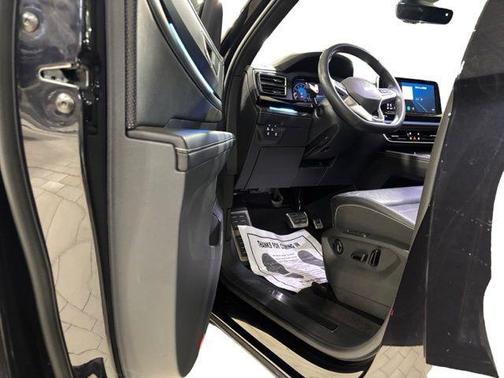 2024 Volkswagen Atlas Cross Sport 2.0T SEL