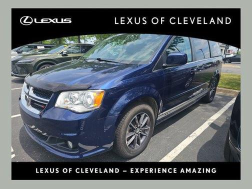 Contusion Blue Pearlcoat 2017 Dodge Grand Caravan SXT