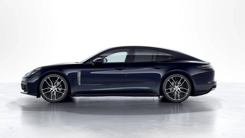 2022 Porsche Panamera 
