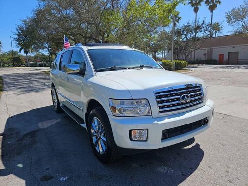 2010 INFINITI QX56 Base