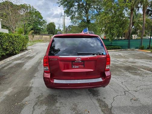 2007 Hyundai Entourage GLS 4dr Mini Van