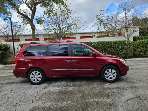 2007 Hyundai Entourage GLS 4dr Mini Van