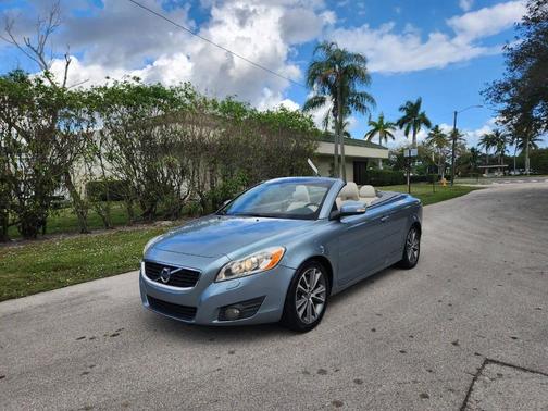 2012 Volvo C70 T5 2dr Convertible