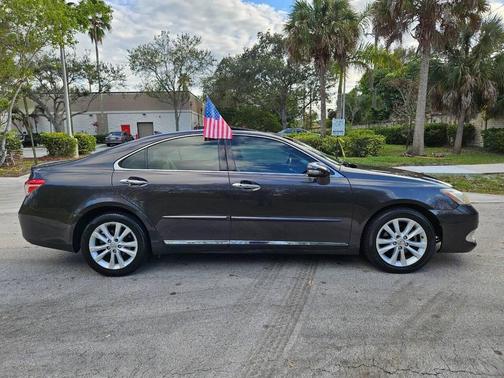 2011 Lexus ES 350 Base