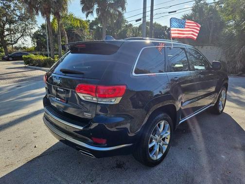 2016 Jeep Grand Cherokee Summit
