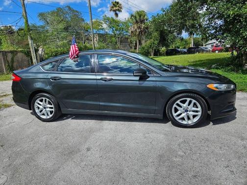 Teal 2016 Ford Fusion SE