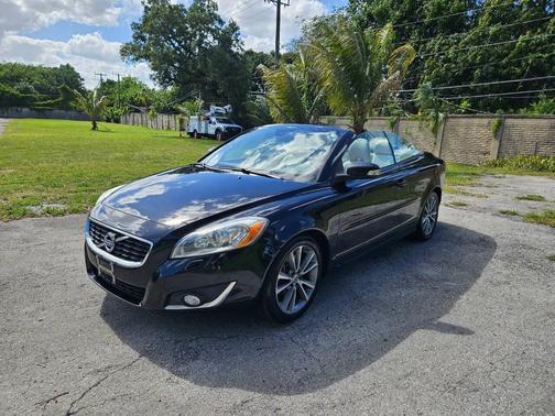 Black Sapphire Metallic 2013 Volvo C70 T5 2dr Convertible