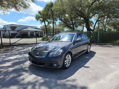 2010 INFINITI M35 Base
