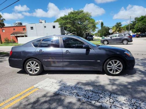2010 INFINITI M35 Base
