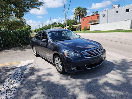 2010 INFINITI M35 Base