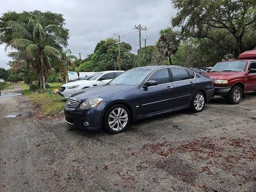 2010 INFINITI M35 Base
