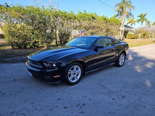 2010 Ford Mustang Base