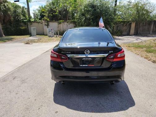 2017 Nissan Altima 2.5 SR