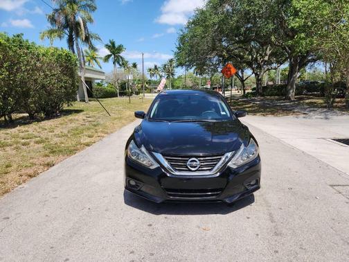 2017 Nissan Altima 2.5 SR