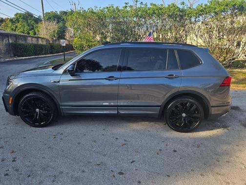 2020 Volkswagen Tiguan 2.0T SE R-Line Black