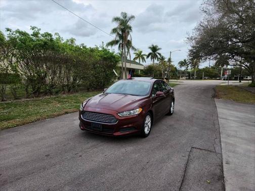 2016 Ford Fusion SE