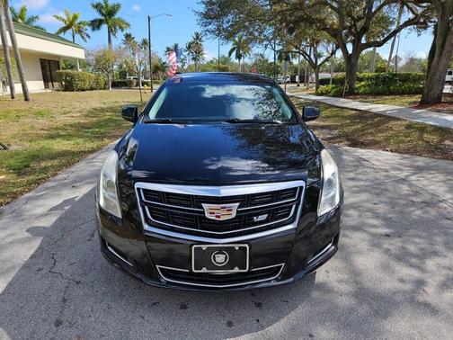 2016 Cadillac XTS Livery 4dr Sedan w/W20