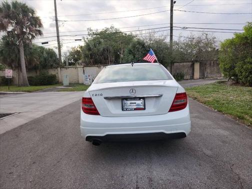 2014 Mercedes-Benz C-Class C 250 Luxury 4dr Sedan