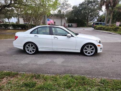 2014 Mercedes-Benz C-Class C 250 Luxury 4dr Sedan