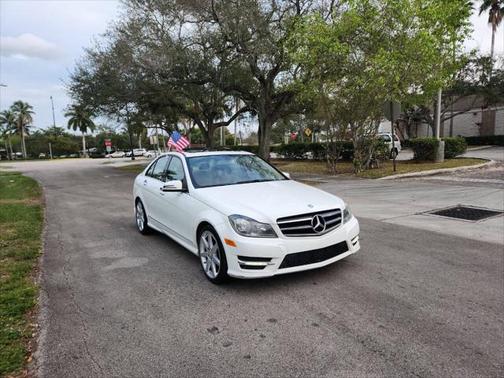 2014 Mercedes-Benz C-Class C 250 Luxury 4dr Sedan