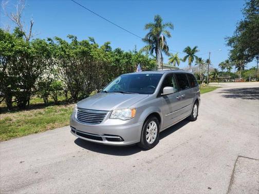 2015 Chrysler Town & Country Touring