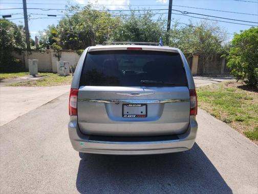 2015 Chrysler Town & Country Touring