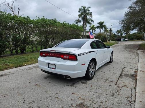 2014 Dodge Charger SE