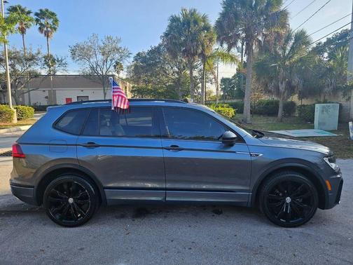 2020 Volkswagen Tiguan 2.0T SE