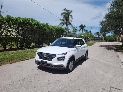 2021 Hyundai VENUE SE 4dr Crossover